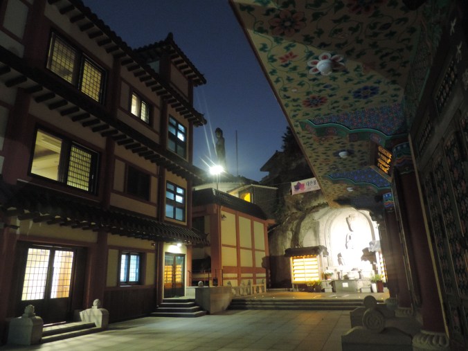 Myogaksa at night. 